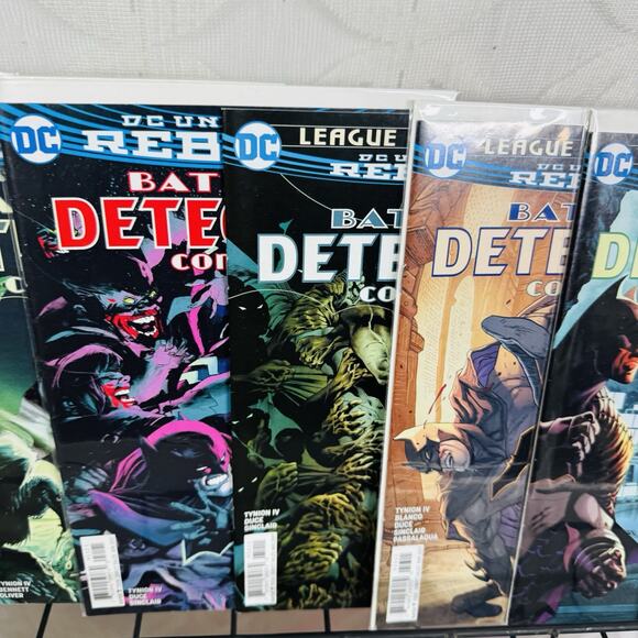 Detective Comics Batman 946-948 951-956 966 971 974-975 980 990 992-993 996-998 - Picture 4 of 8